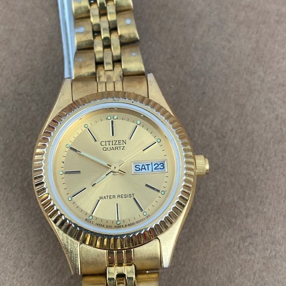 Vintage Citizen base Metal Case Stainless Steel Yellow Plated Gold Tone Watch - Picture 3 of 7